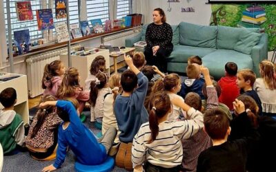 Prvašići u knjižnici