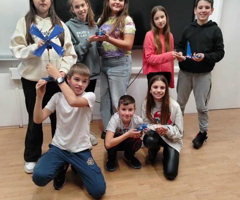 RADIONICE 3D olovke, Svijetleće čestitke i LEGO jednostavni i motorni strojevi